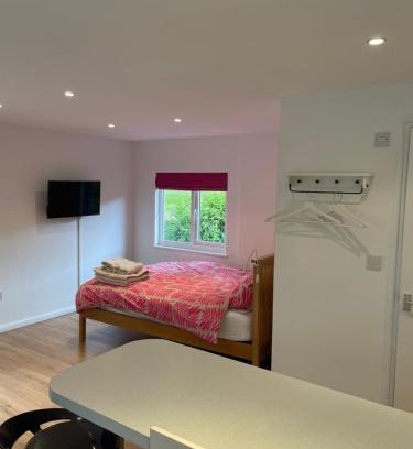 Thorverton Apartment | The Batch