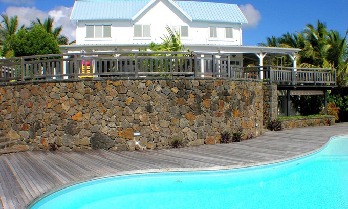 Trou d'Eau Douce House | The Bay Villa 10 minutes by boat from Ile aux Cerfs