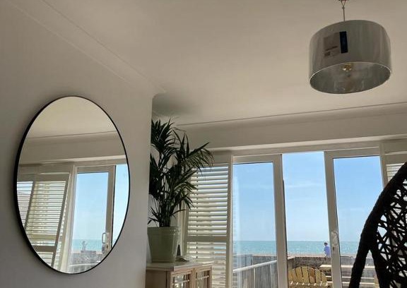 Seaford House | The Beach Box By Air Premier