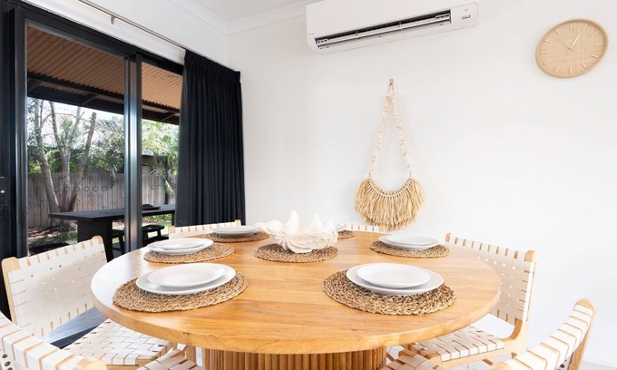 Bilingurr House | The Beachwood Nest - Holiday Home with coastal vibe and below ground pool