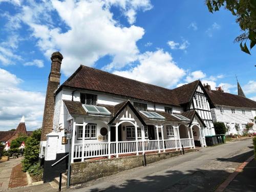 Hartfield Hotel | The Bear Inn
