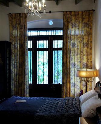 San Chao Pho Suea Bed & Breakfast | The Bhuthorn Bed & Breakfast