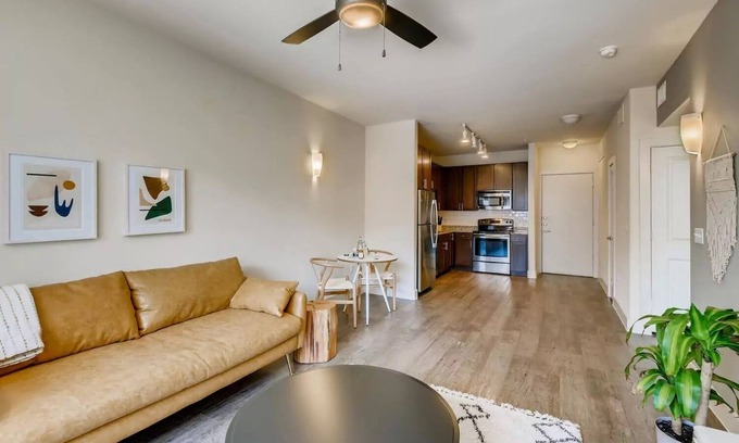 North Burnet Apartment | The Bindel The Domain 30 + Nights