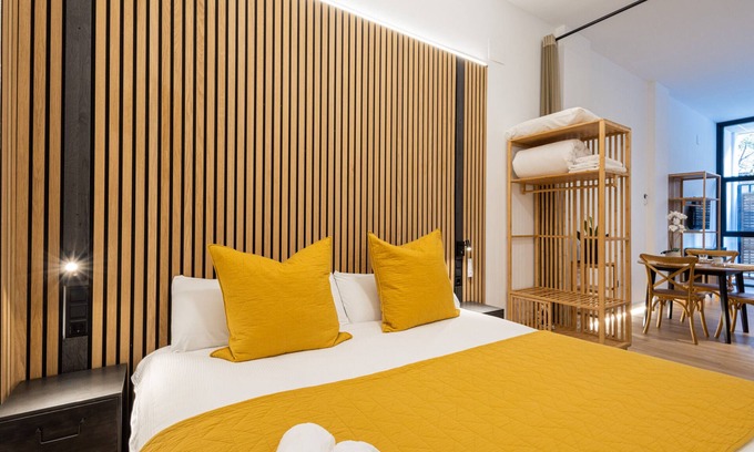 L'Amistat Apartment | The Blasco Ibañez Apartment 02 by Florit Flats