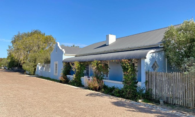 Stanford House | The Blue House
