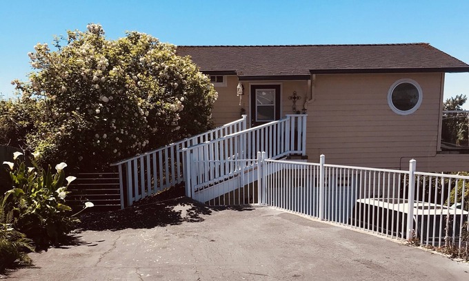 Eureka Apartment | The Boathouse