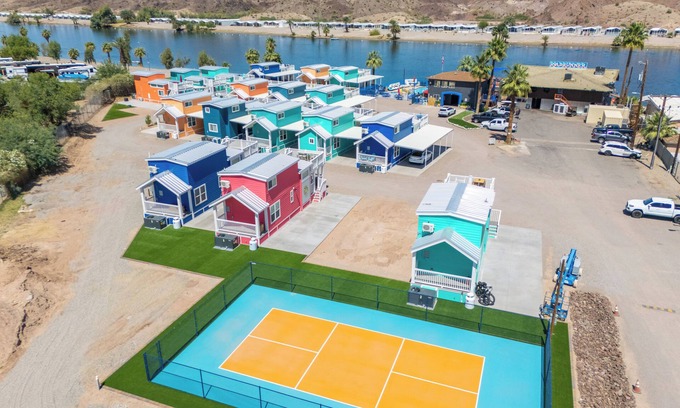 Parker Dam House | The Boozy Bungalow at Roadrunner Resort