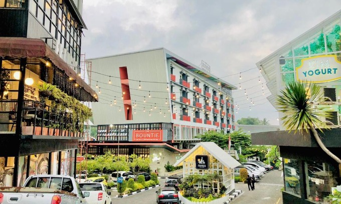 Sukabumi Hotel | The Bountie Hotel and Convention Centre Sukabumi