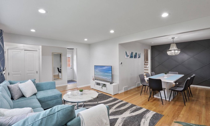 Brookfield House | The Brookfield Breakaway w/Game Room