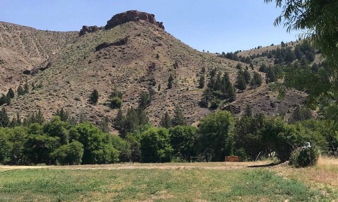 Grant County House | The Bunkhouse at Bighorn Gulch