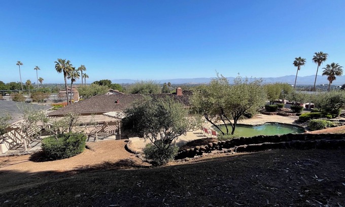 Cambrian House | The Bunkhouse at Harwood Farms, Los Gatos CA. 3br, 3ba, heated pool & views