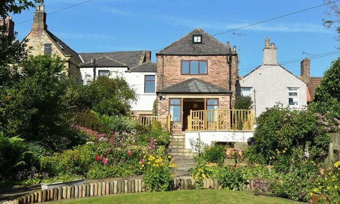 Warkworth House | The Burgage House
