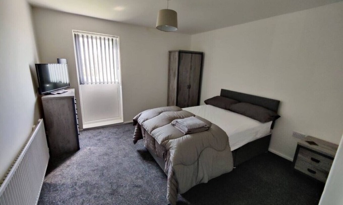 Runcorn House | The Calvers four bedroom House
