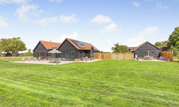 Rochford Cottage | The Cartlodge - UK48579