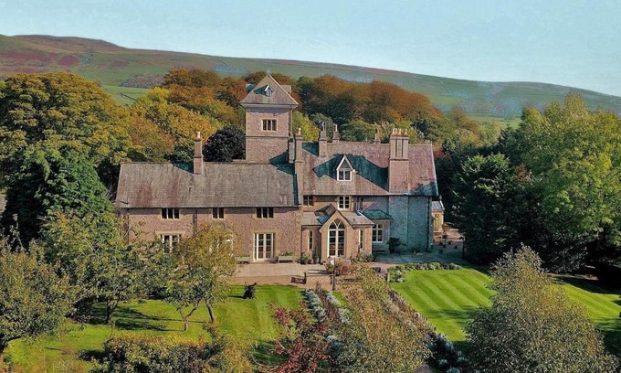Casterton House | The Casterton Grange Estate