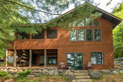 Lake Tomahawk House | The Cedar Lakehouse in Lake Tomahawk WI