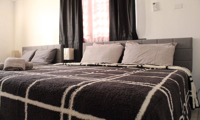 Playa Fortuna Apartment | The central beach apartment fun near the kiosks and playa fortuna!