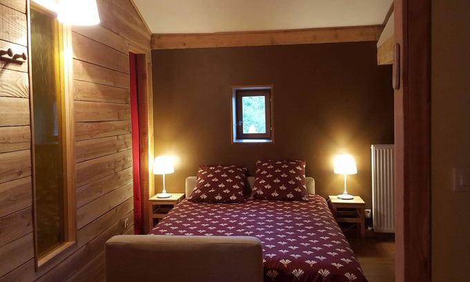 Annonay House | The Chalet du Parc in a quiet, green setting.