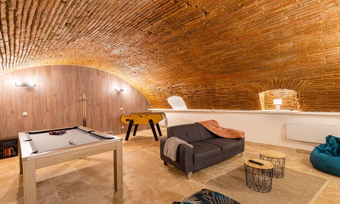 Auterive Apartment | The charm of a former convent