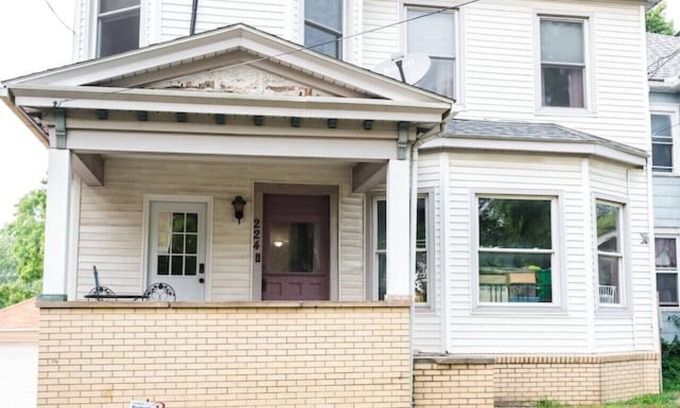 Massillon House | The Cherry Grand Main Stay