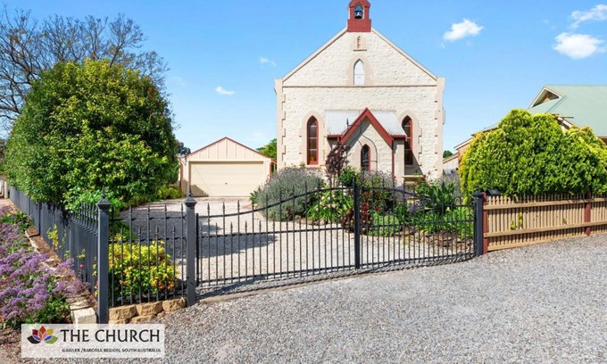 Willaston House | 'THE CHURCH' Guest Home, Gawler Barossa Region