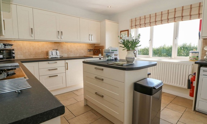 Witney Cottage | The Clealings