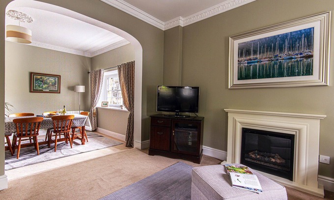 Saint Goran Cottage | The Clock House at Heligan, Pentewan, near beaches