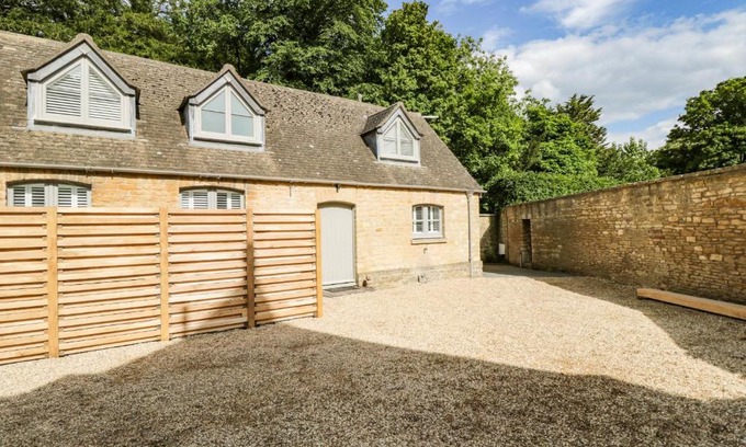 Westonbirt House | The Coach House