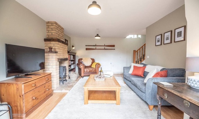 Reydon House | The Coach House, Reydon (Recently refurbished 2024)