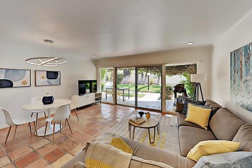 Araby Commons Apartment | The CoCo Cabana Unit 31 Permit# 4451