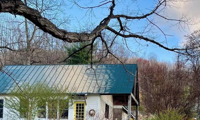 Roseland Other | The Cottage at Spindle Hill: an Artist’s Farm
