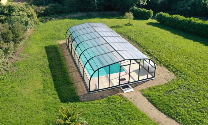 Guerlesquin House | The countryside 20 minutes from the beaches, cottage with swimming pool