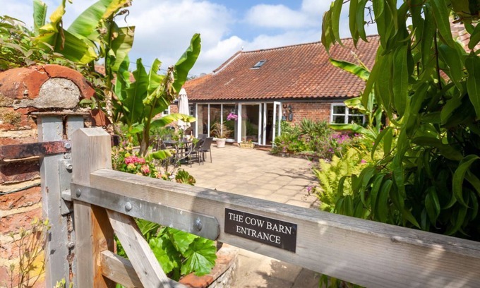 Banningham Apartment | The Cow Barn - sleeps 6 guests in 3 bedrooms