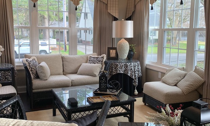Edenton House | The Creek House ~Gorgeous upscale 3/BR 3/Bath home in historic district