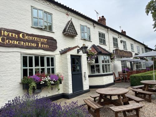 Ripley Hotel | The Crown Inn Roecliffe