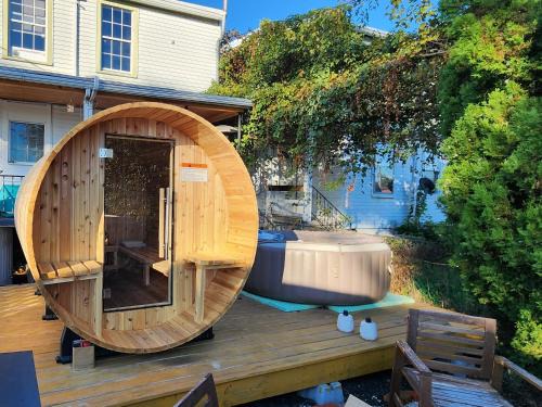 Cumberland House | The Dacha. Cumberland vacation