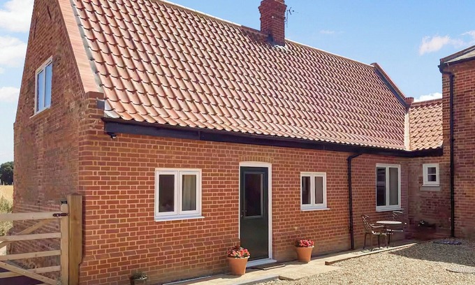 Aylsham Cottage | The Dairy at Spratts Green Farm