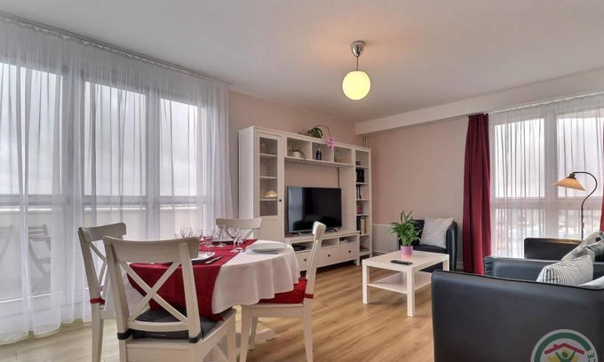 Colombier - Champ de Mars Apartment | The Dovecote - RENNES