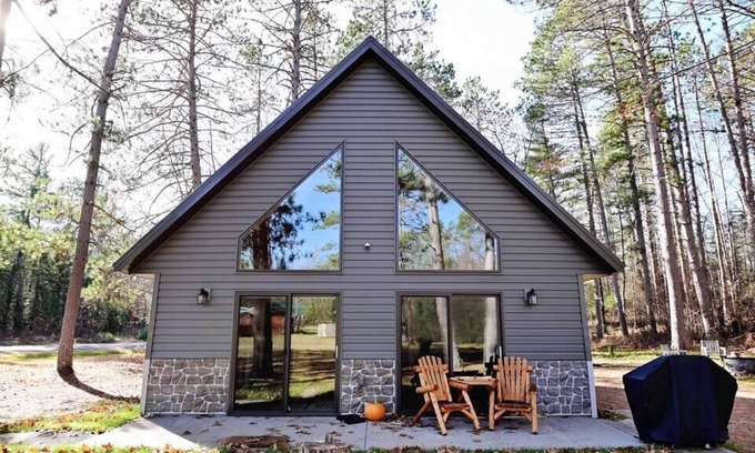 Clam Lake House | The Elk Inn - Lower Clam Lake