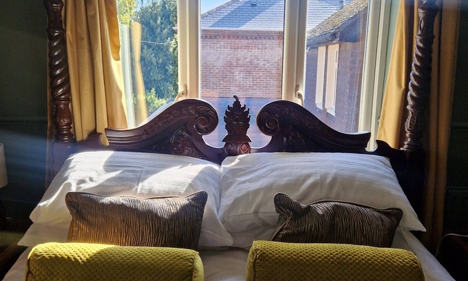 Emsworth House | The Emsworth B&B Hotel