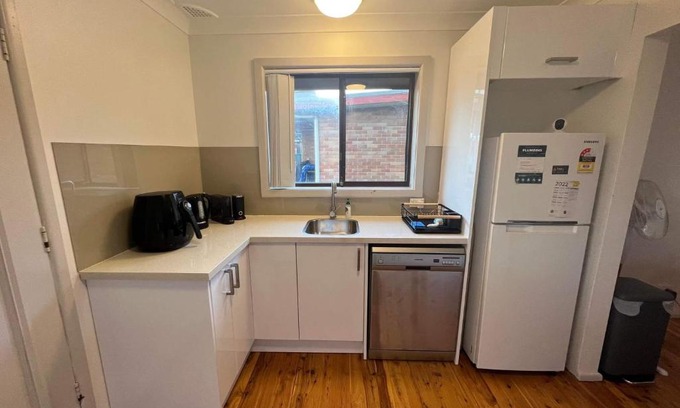 Long Jetty House | The Entrance & Shelly Beach Holiday House