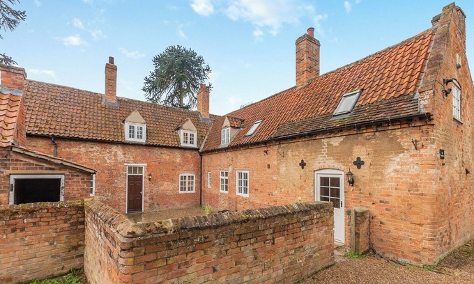 Halam Cottage | The Farmhouse - UK45171