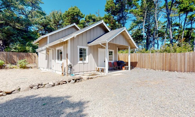 Florence House | The Fortress at Heceta Beach