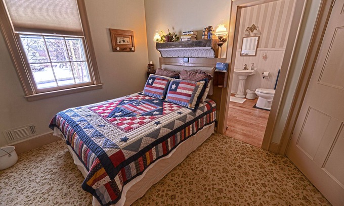 Canandaigua Bed & Breakfast | The Franklin - Comfort Ensuite