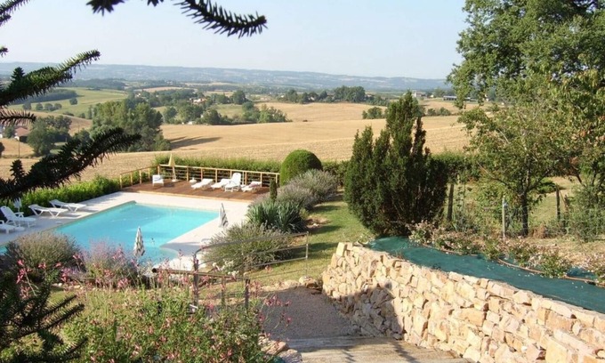 Cadalen House | the gites of Manavit-haut T3