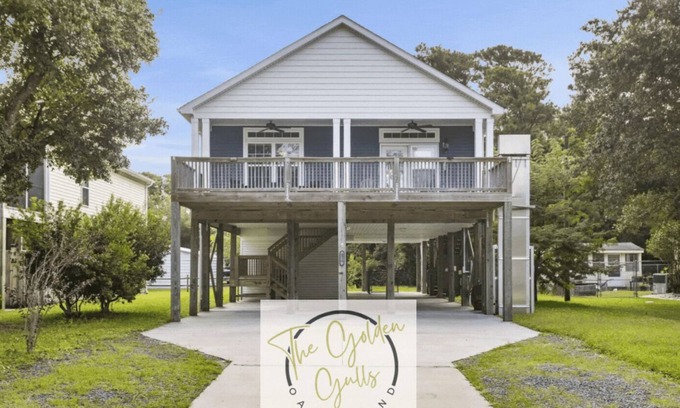 Tranquil Harbour House | The Golden Gulls -Spacious 3BR/2BA, near shops, food, & beach- LIFT-golfcart