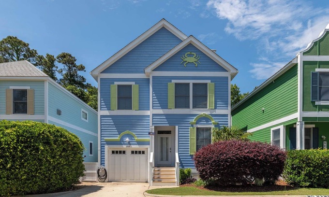 Bermuda Bay House | The Green Crab at Devonshire Place Bermuda Bay, Flex Stay Patterns, Resort Community in Kill Devil Hills