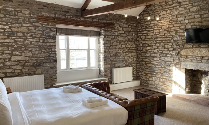 Shap Bed & Breakfast | The Greyhound Inn
