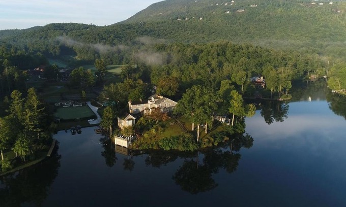 Lake Toxaway Hotel | The Greystone Inn