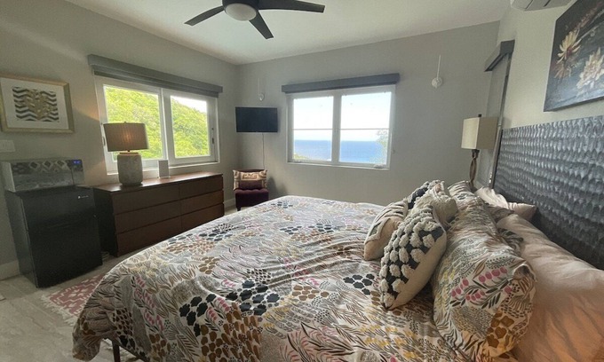 Estate La Vallee Apartment | The Grotto Suite - King Bed
